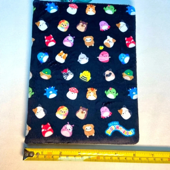 Squishmallow Soft and Fluffy  Note Book - Picture 6 of 6